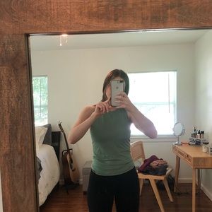 Outdoor Voices Minimesh Tank size small